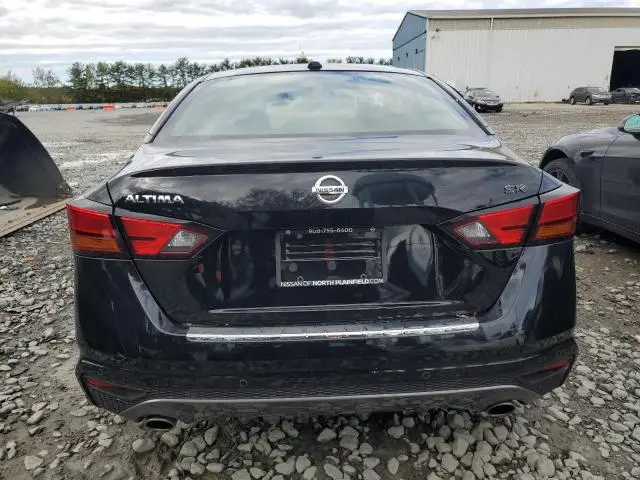 2021 NISSAN ALTIMA SR  