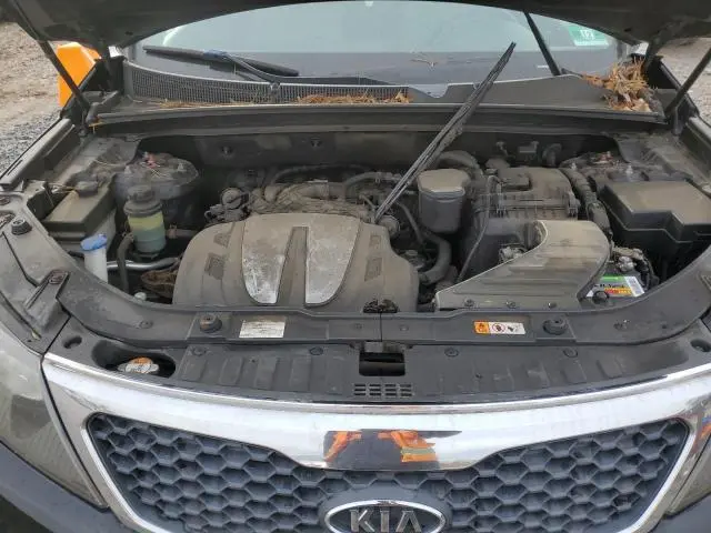 2013 KIA SORENTO LX  