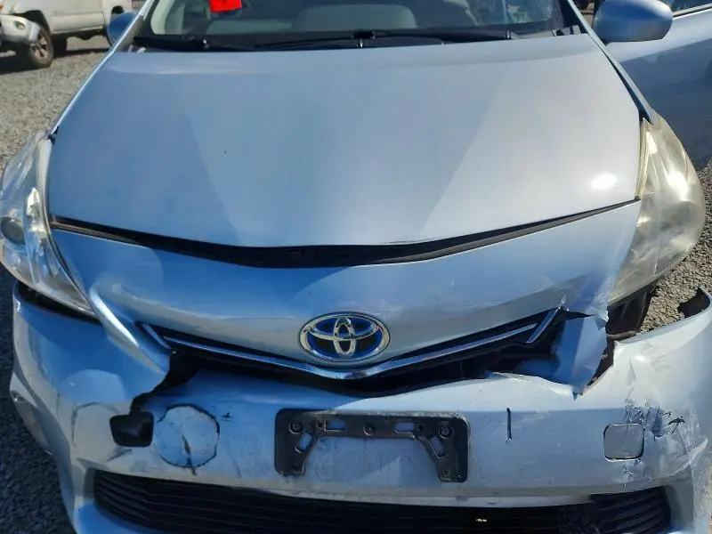 2012 TOYOTA PRIUS V THREE  