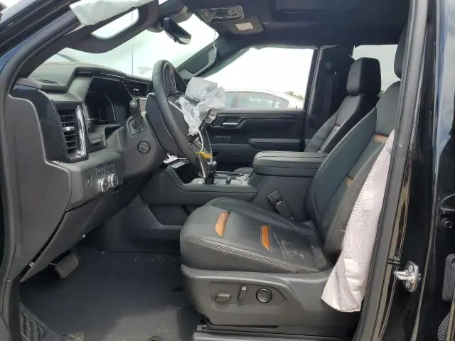 2025 GMC SIERRA K1500 AT4  
