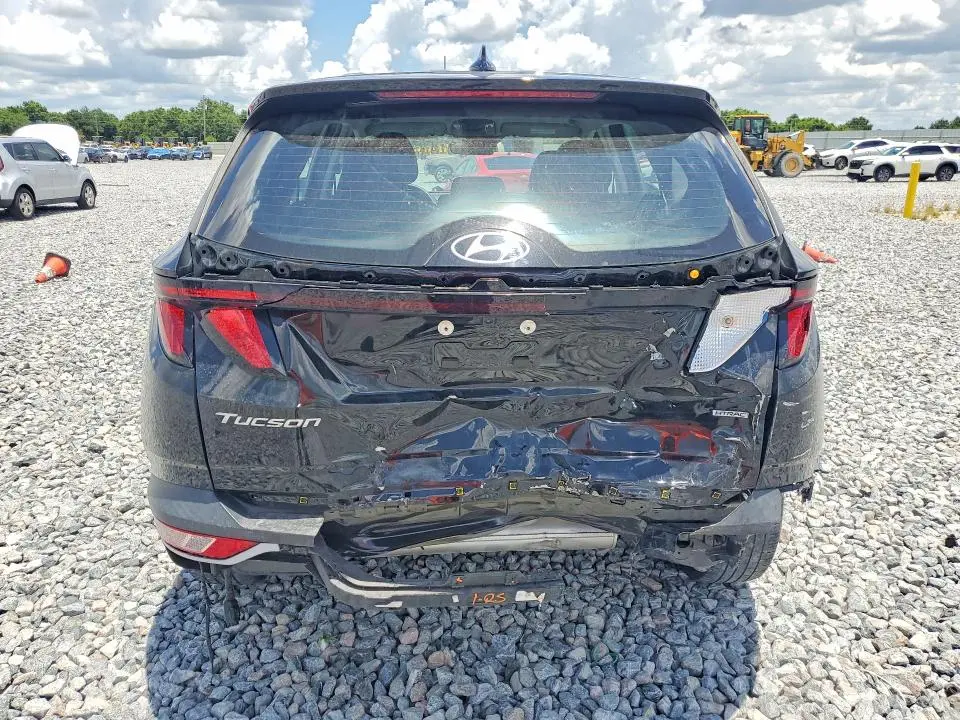 2023 HYUNDAI TUCSON SE  