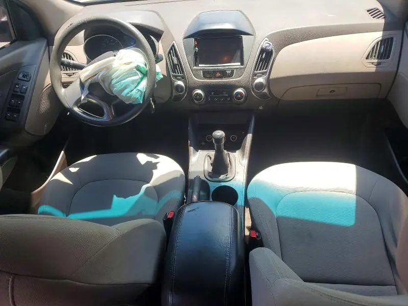 2011 HYUNDAI TUCSON GL  