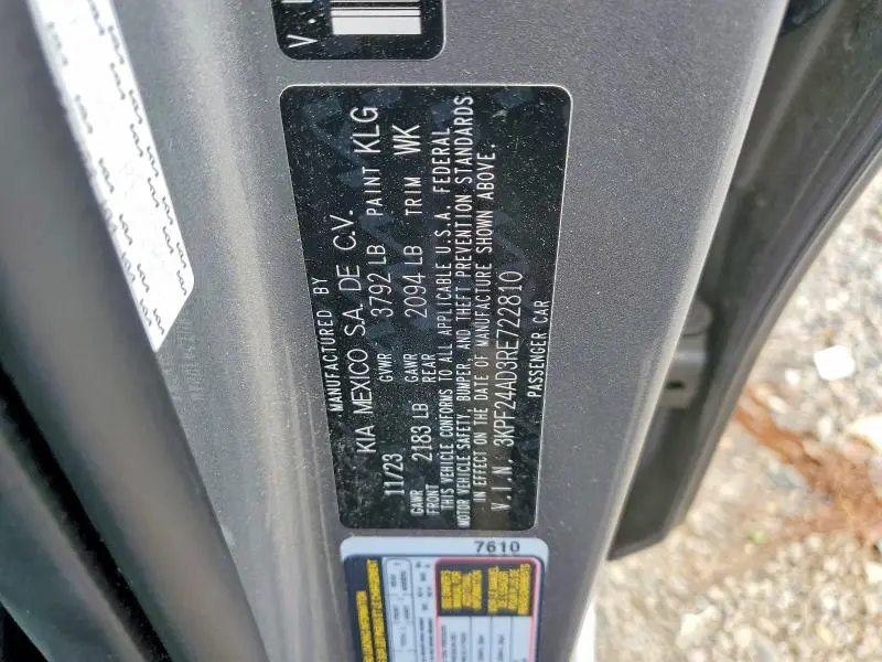 2024 KIA FORTE LXS  