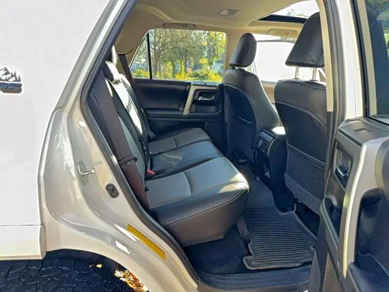 2022 TOYOTA 4RUNNER SR5/SR5 PREMIUM  