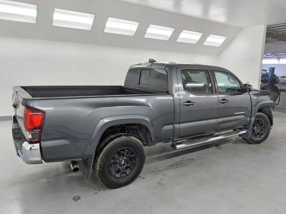2021 TOYOTA TACOMA SR5 V6  