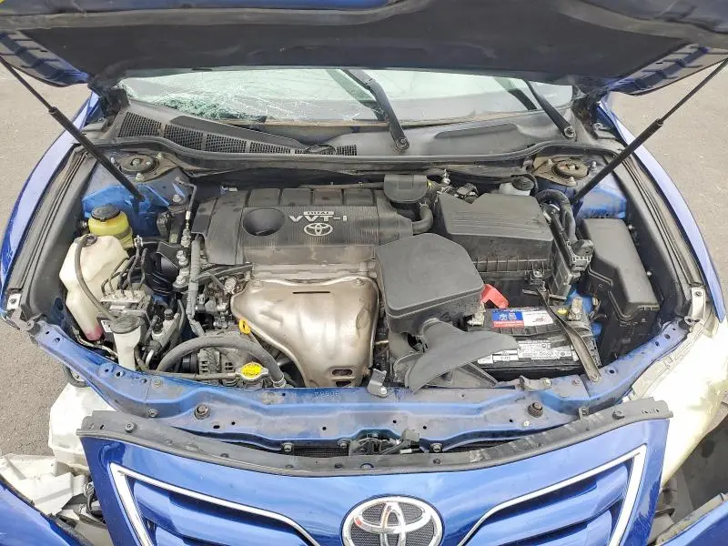 2010 TOYOTA CAMRY LE  