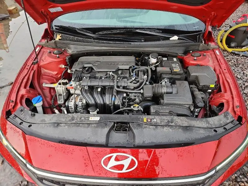 2024 HYUNDAI ELANTRA SEL  