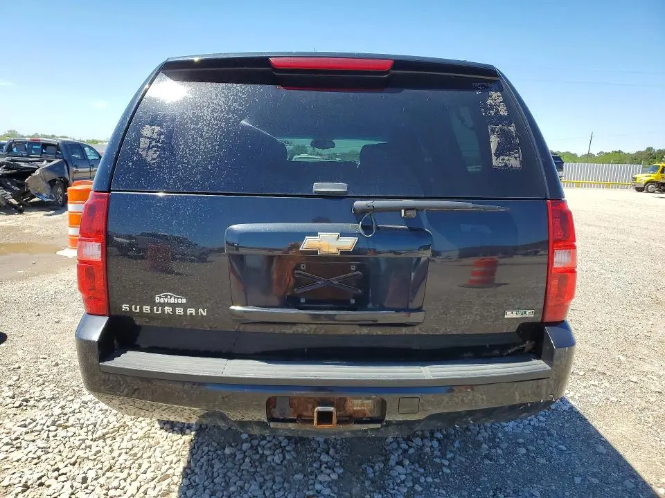 2010 CHEVROLET SUBURBAN K1500 LS  