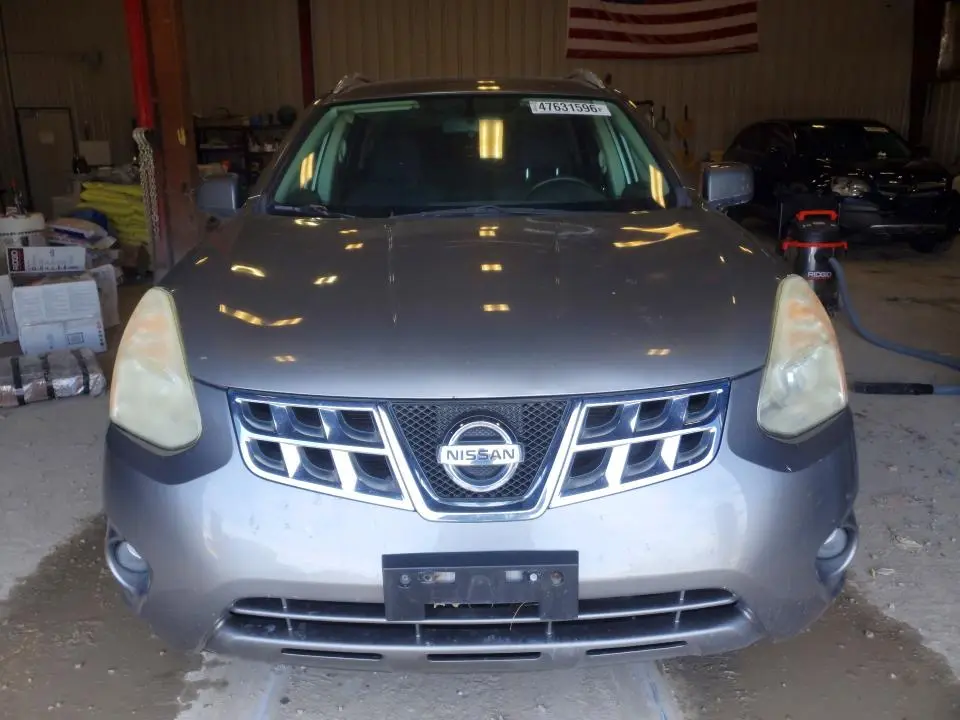 2013 NISSAN ROGUE S  
