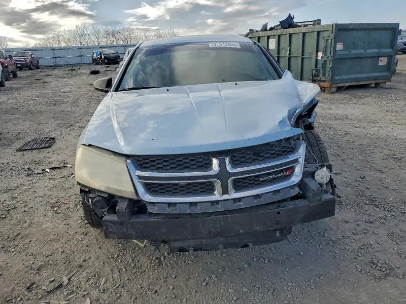 2013 DODGE AVENGER SE  