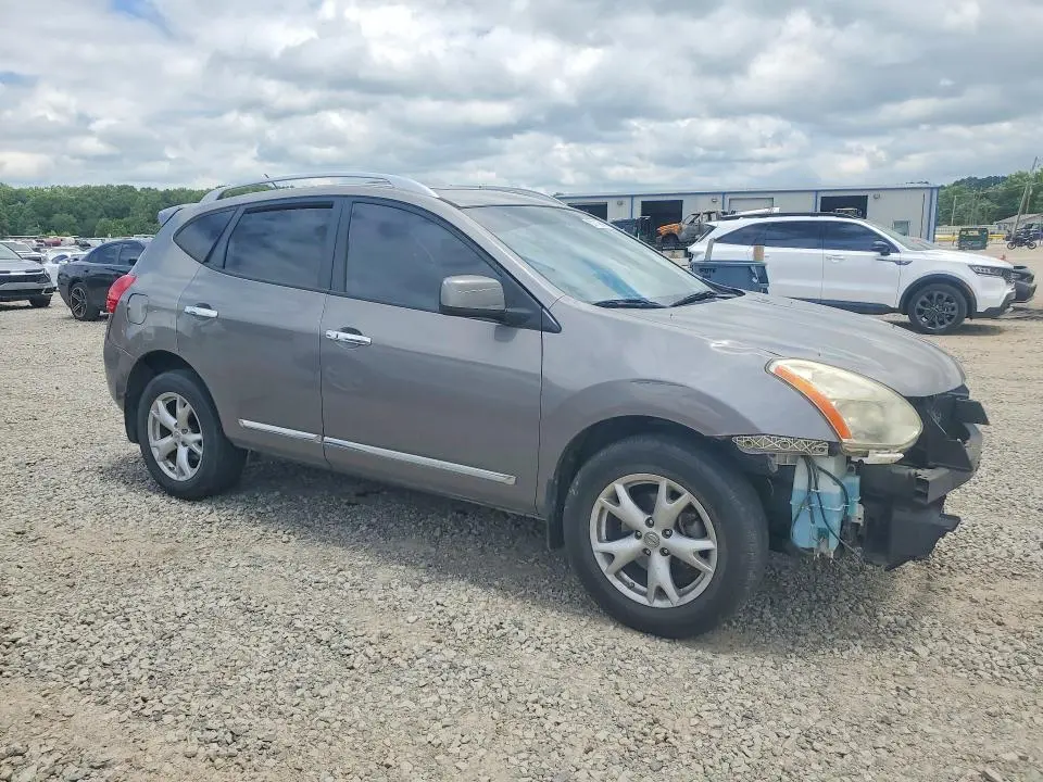 2011 NISSAN ROGUE S  