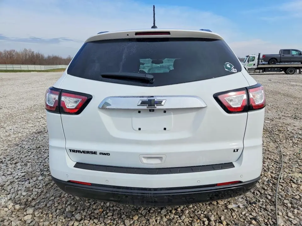 2017 CHEVROLET TRAVERSE LT  
