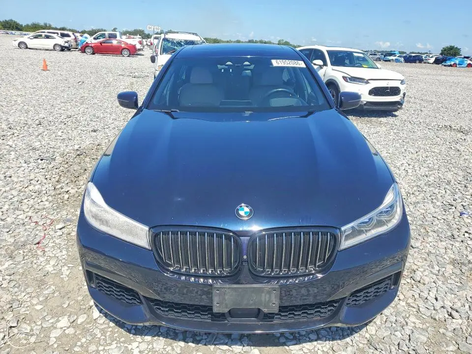 2018 BMW 750 XI  