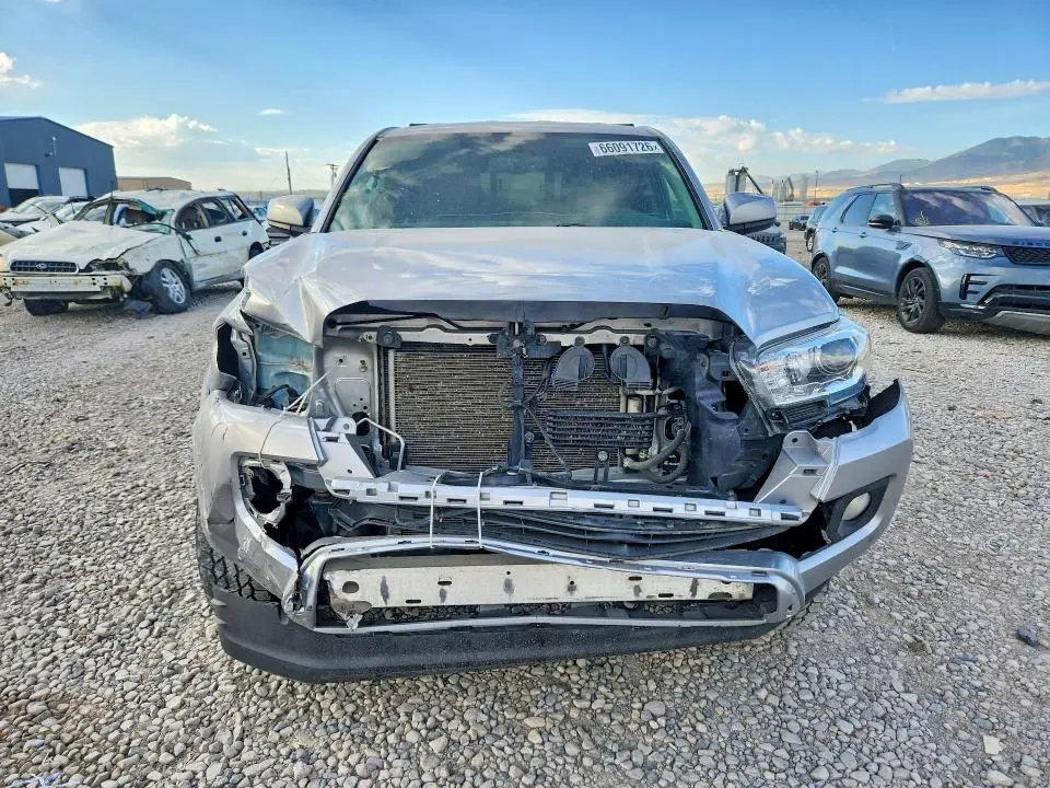 2017 TOYOTA TACOMA SR5 V6  