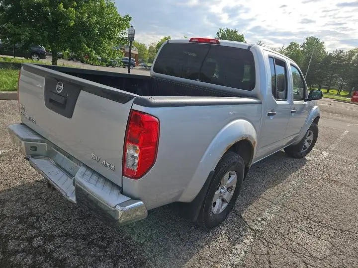 2013 NISSAN FRONTIER S  
