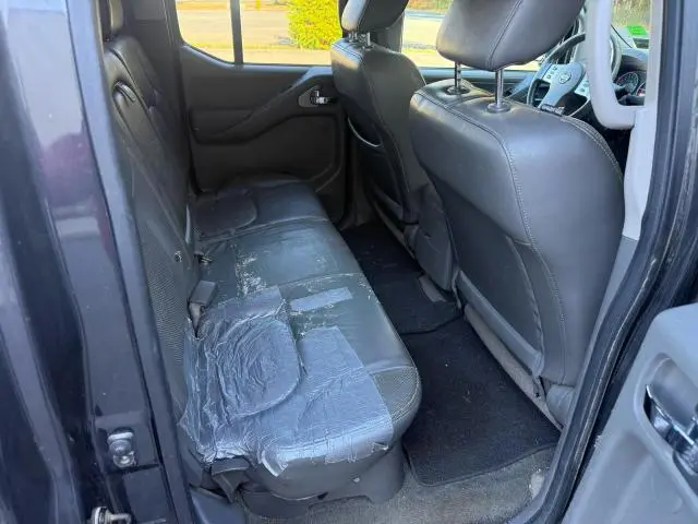 2011 NISSAN FRONTIER S  