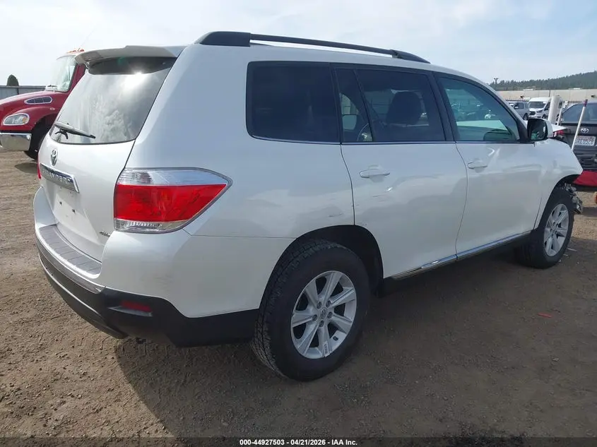2013 TOYOTA HIGHLANDER SE V6