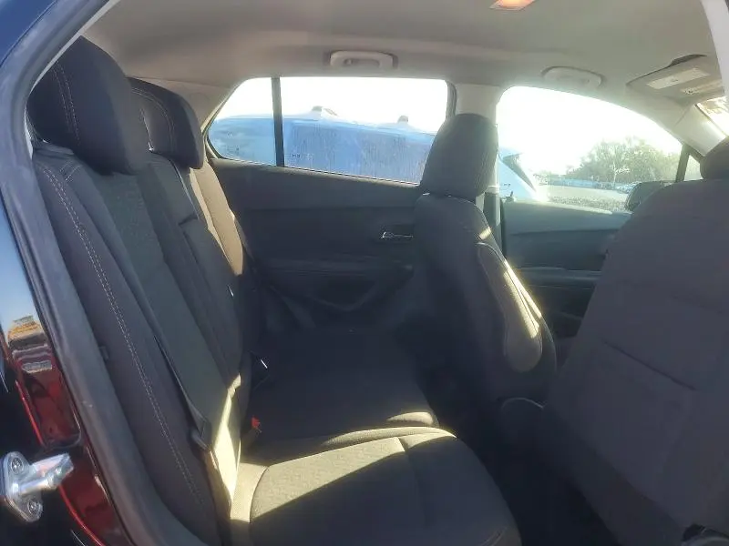 2022 CHEVROLET TRAX LS  