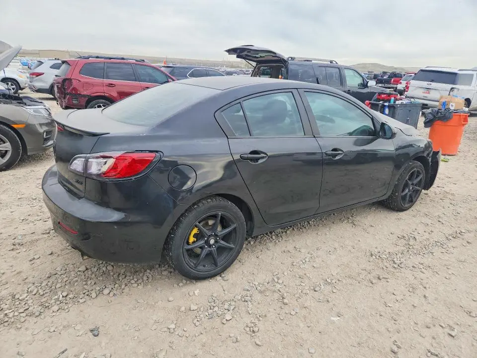 2010 MAZDA 3 S  