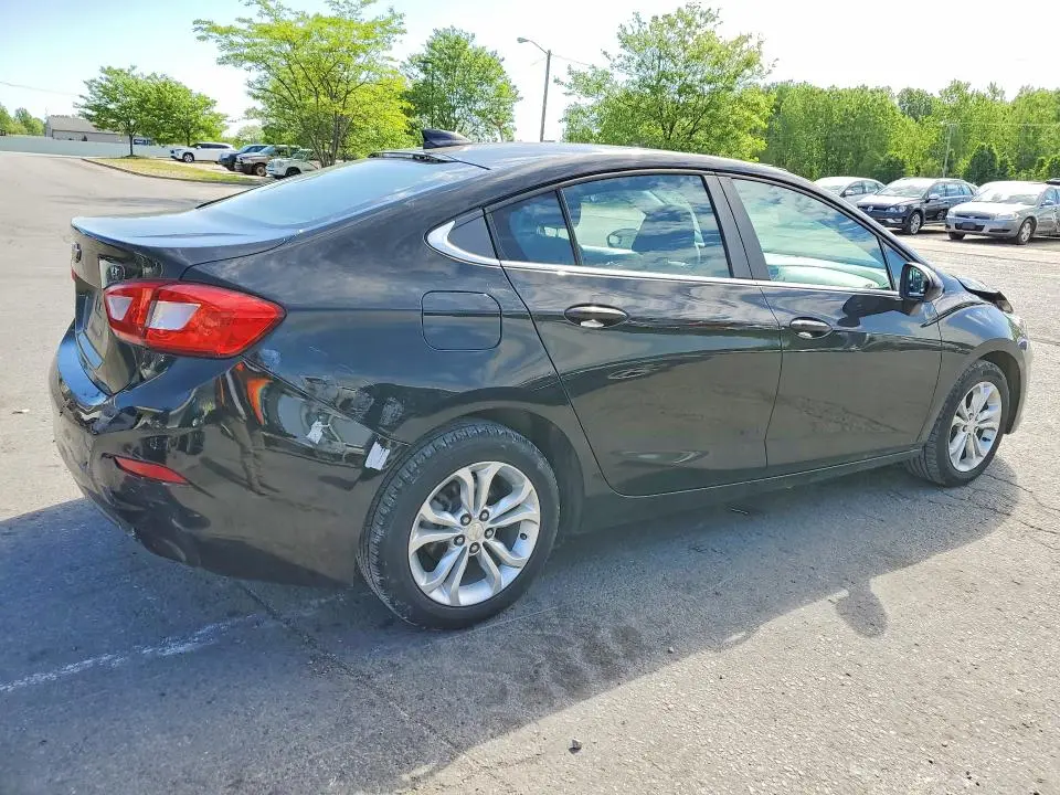 2019 CHEVROLET CRUZE LT  