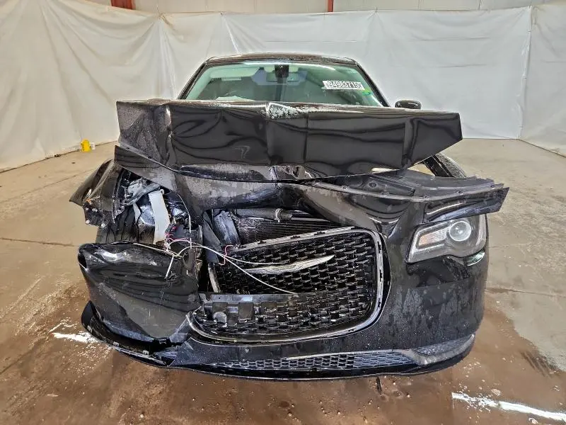 2018 CHRYSLER 300 TOURING  