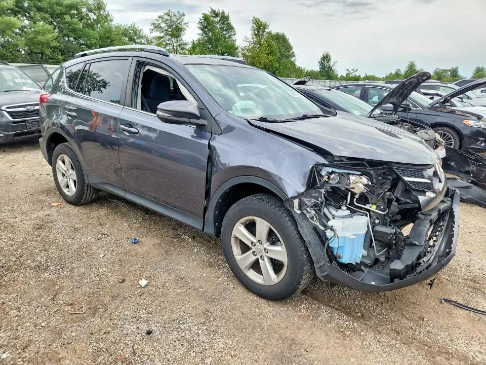 2014 TOYOTA RAV4 XLE  