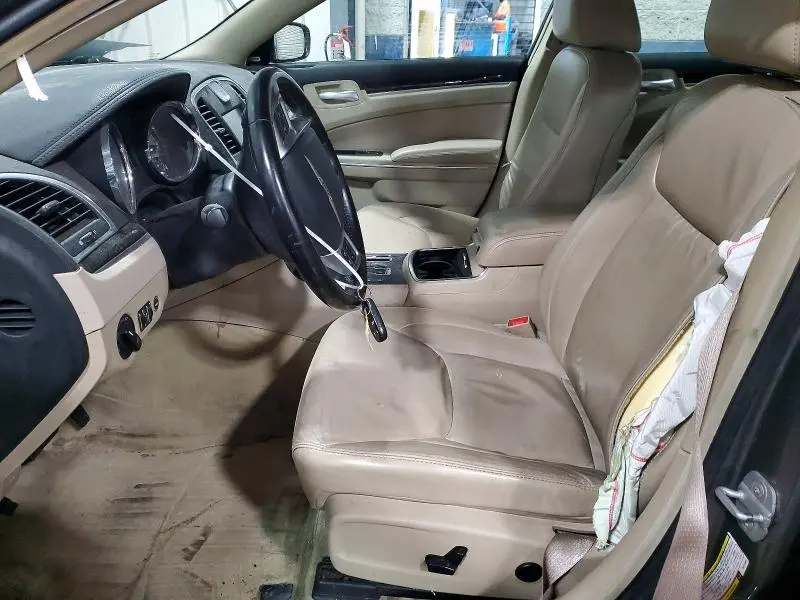 2011 CHRYSLER 300 LIMITED  