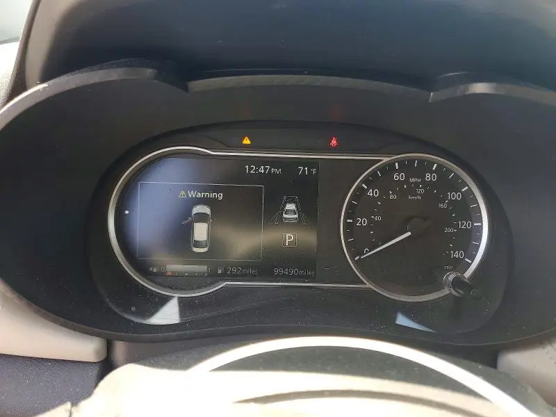 2020 NISSAN VERSA SV  