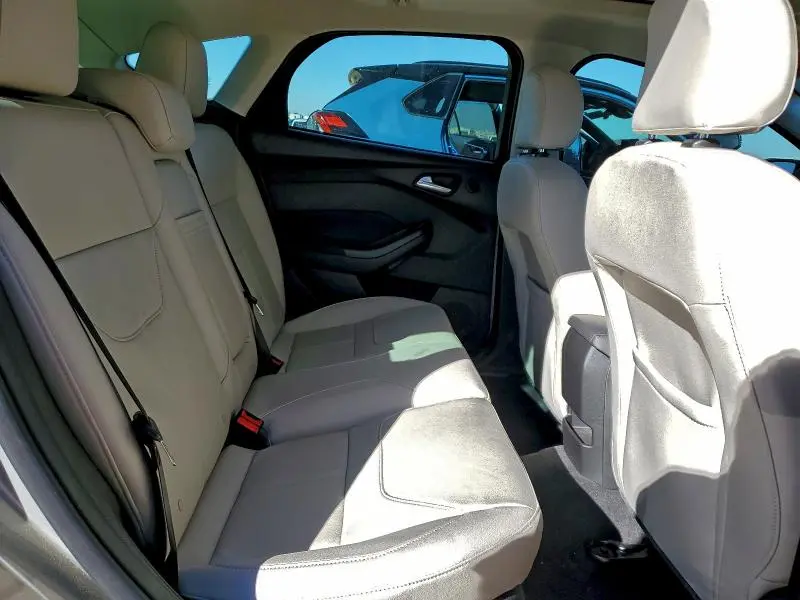 2015 FORD FOCUS TITANIUM  