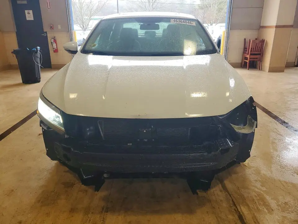 2018 VOLKSWAGEN PASSAT   