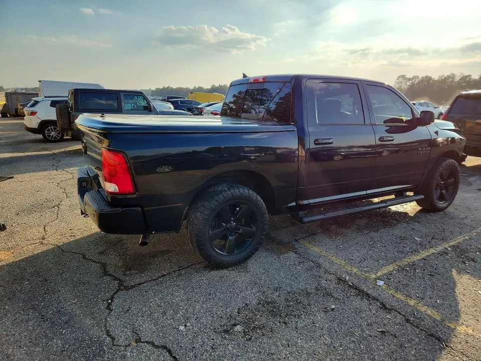 2018 RAM 1500 SLT  