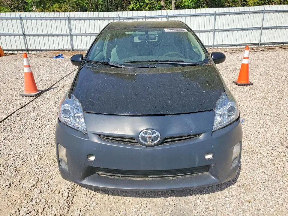 2011 TOYOTA PRIUS THREE  