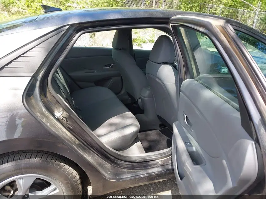 2021 HYUNDAI ELANTRA SE