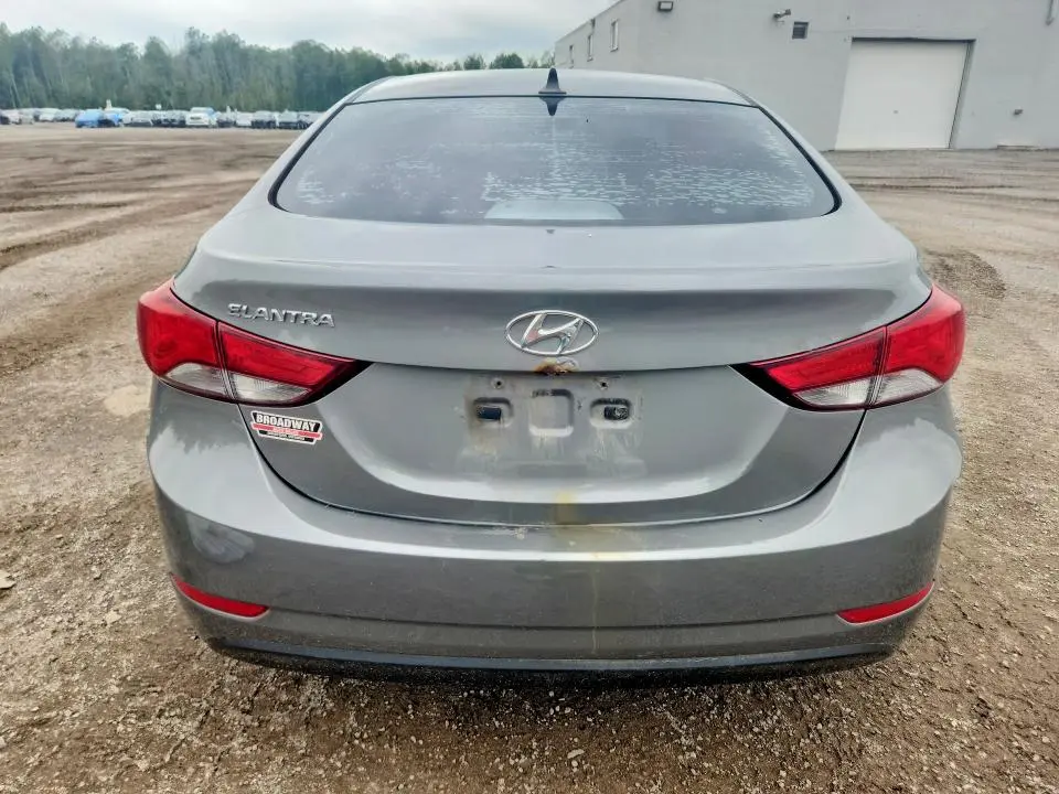 2014 HYUNDAI ELANTRA SE  