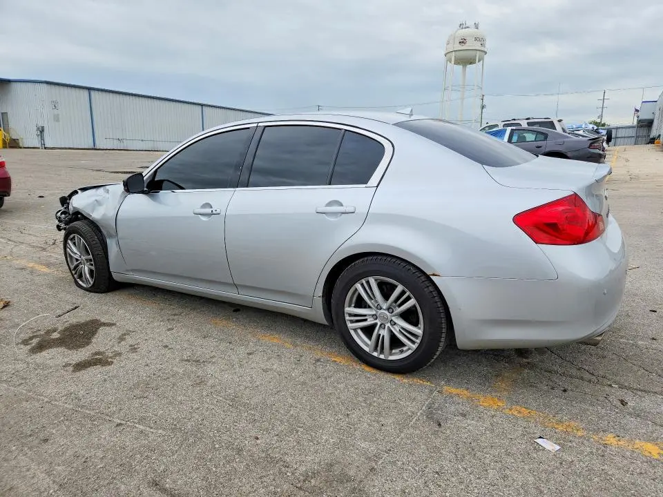 2010 INFINITI G37   