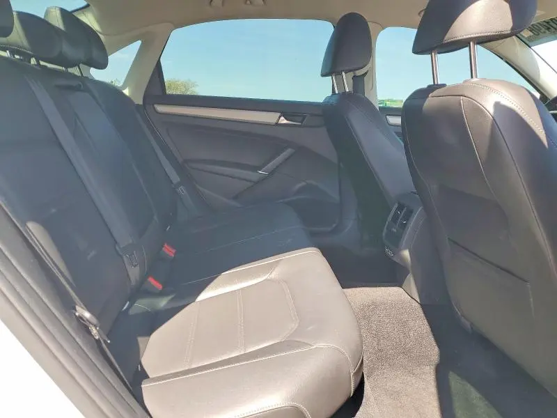 2022 VOLKSWAGEN PASSAT SE  