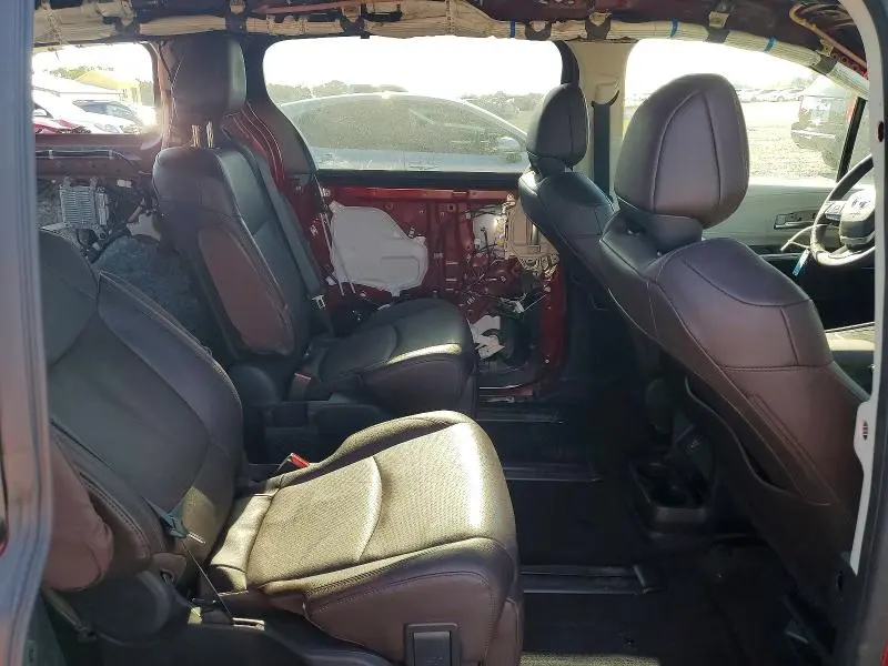 2024 TOYOTA SIENNA PLATINUM 7-PASSENGER  