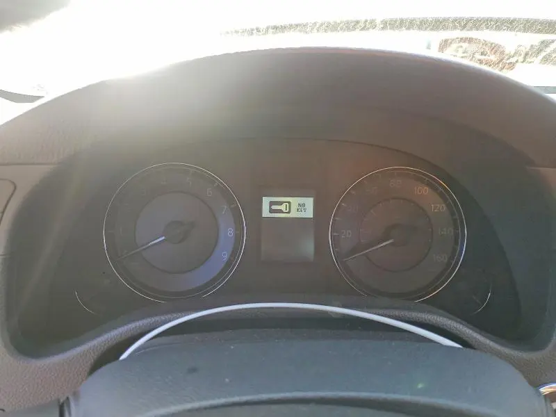 2010 INFINITI G37 BASE  