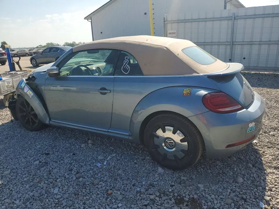 2019 VOLKSWAGEN BEETLE S  