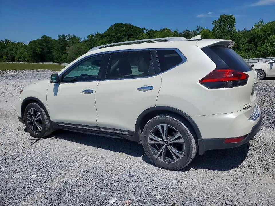 2017 NISSAN ROGUE SL  