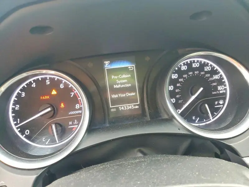2018 TOYOTA CAMRY SE  