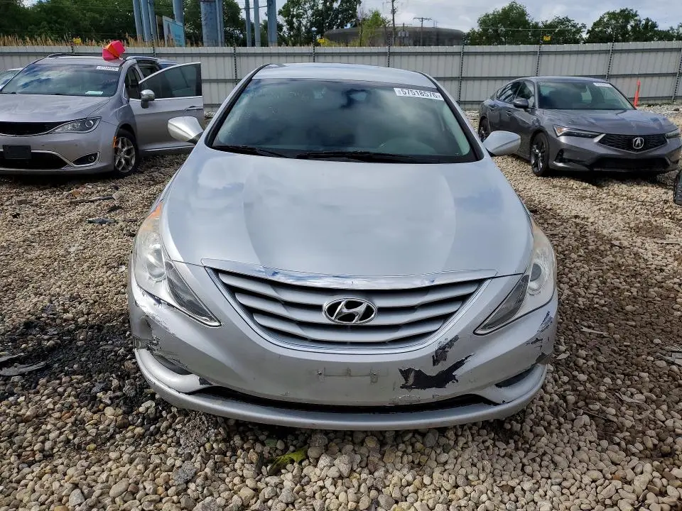 2012 HYUNDAI SONATA GLS  