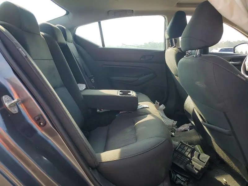 2023 NISSAN ALTIMA SV  