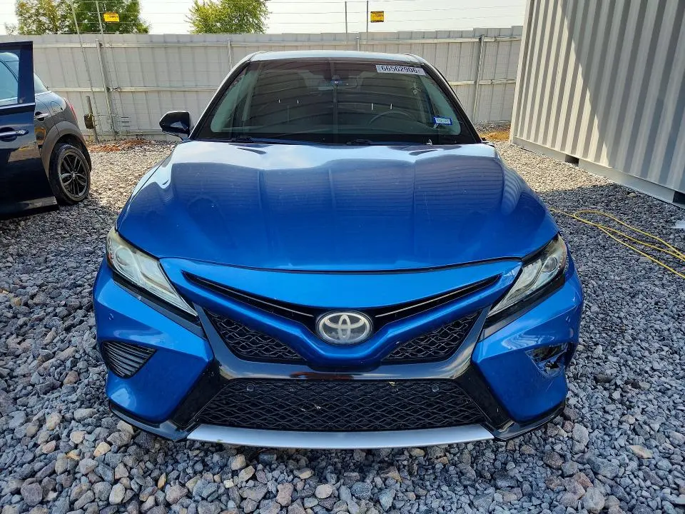 2018 TOYOTA CAMRY XSE  