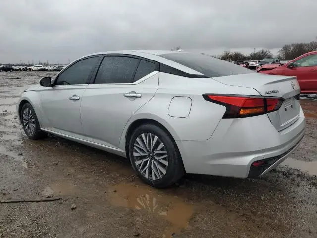 2023 NISSAN ALTIMA SV  