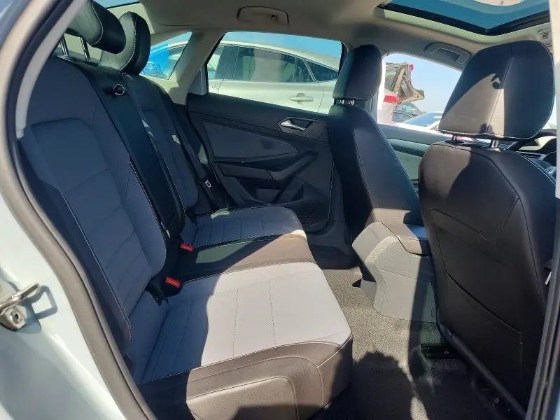 2025 VOLKSWAGEN JETTA SE  