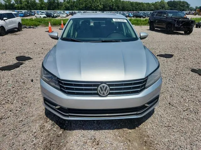 2016 VOLKSWAGEN PASSAT SE  