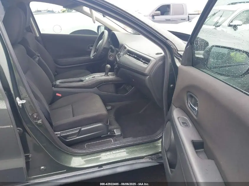 2017 HONDA HR-V LX