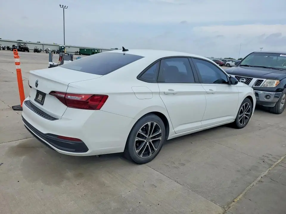 2022 VOLKSWAGEN JETTA SPORT  