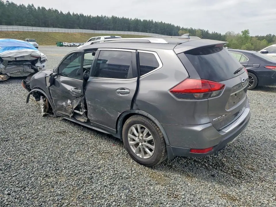 2018 NISSAN ROGUE SV  